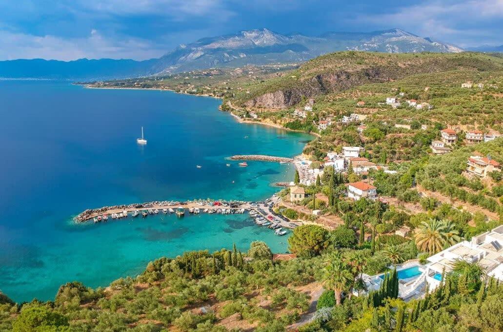Coastal Stone Hideaway With Stunning Scenery Villa Kitriai ภายนอก รูปภาพ